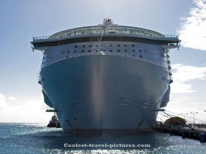 Oasis of the Seas at St Maarten